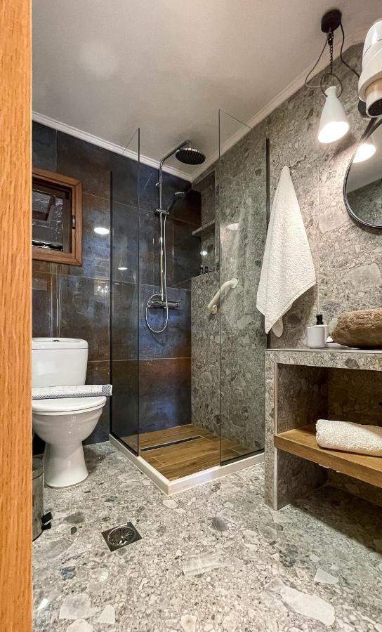 Captain'S Memories Stylish Harbour Apartments Chalki Town Eksteriør bilde