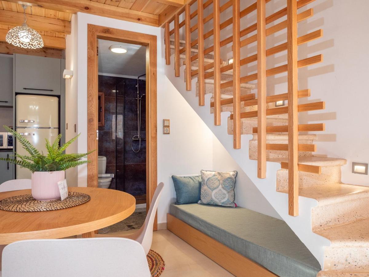 Captain'S Memories Stylish Harbour Apartments Chalki Town Eksteriør bilde
