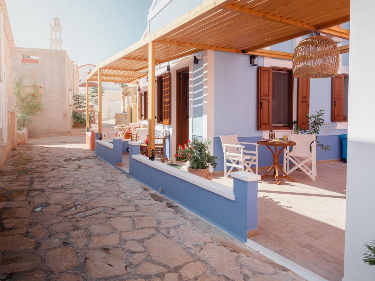 Captain'S Memories Stylish Harbour Apartments Chalki Town Eksteriør bilde