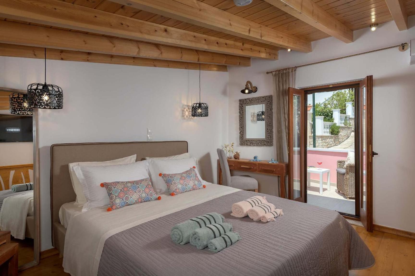 Captain'S Memories Stylish Harbour Apartments Chalki Town Eksteriør bilde